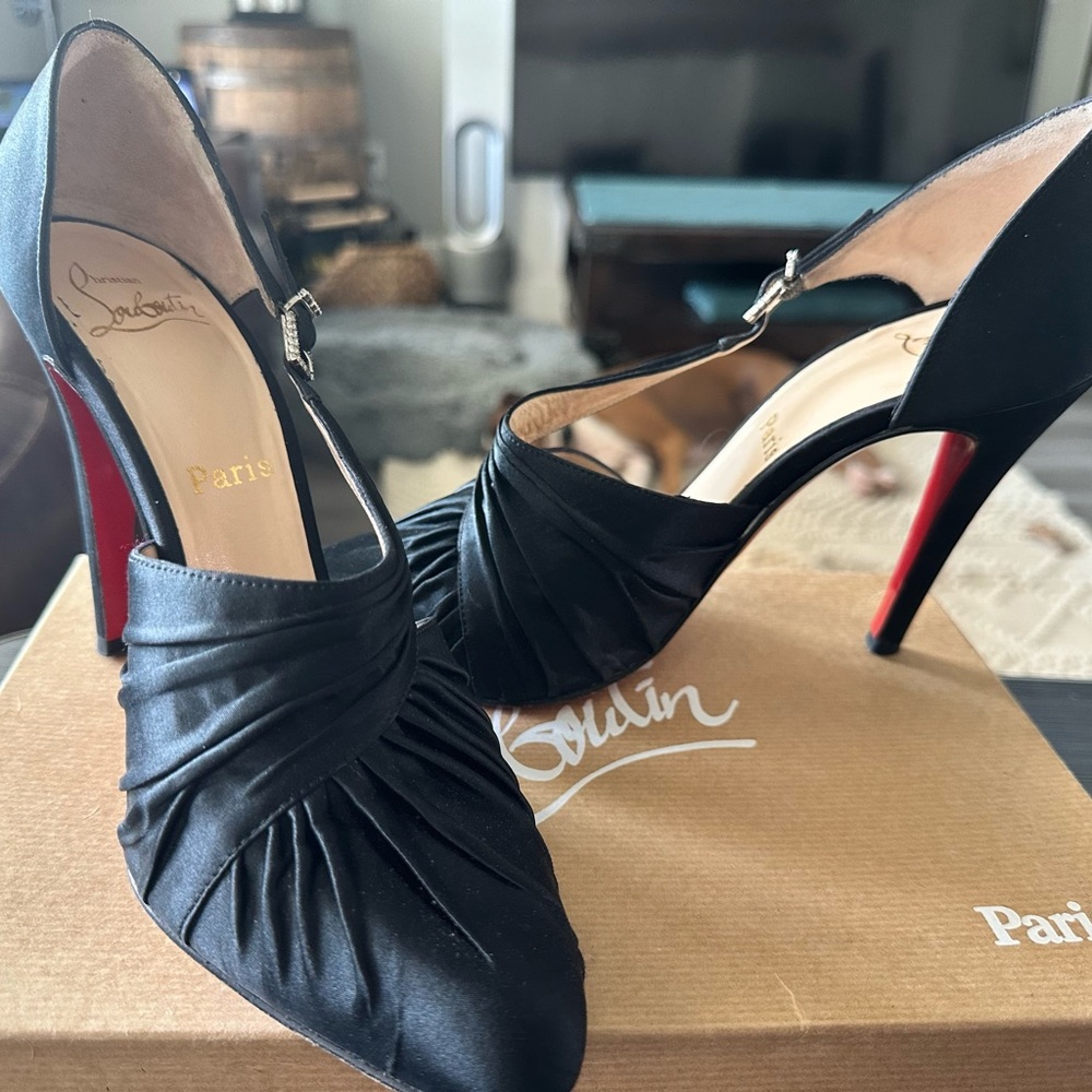Stunning Christian Louboutin Drapinight 100 Crepe Satin heels.